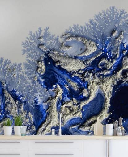 donkerblauwe en gouden muurschildering op maat genaamd Azure Escape van Petra Meikle de Vlas voor slaapkamers en badkamers donkerblauwe en gouden muurschildering op maat genaamd Azure Escape van Petra Meikle de Vlas voor slaapkamers en badkamers