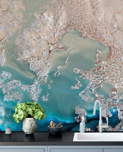 rosegull og blått tilpasset abstrakt veggmaleri kalt Coastal Harmony av Petra Meikle de Vlas