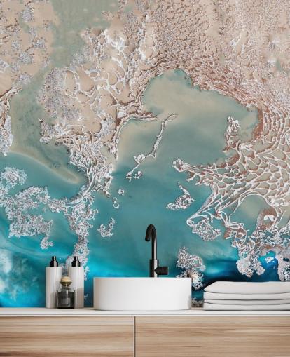 murale astratto personalizzato in oro rosa e blu chiamato Coastal Harmony di Petra Meikle de Vlas