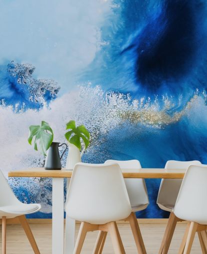 blå tilpassbar abstrakt havveggmaleri kalt Floating Reef av Petra Meikle de Vlas for bad og stuer