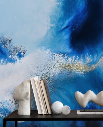 murale blu personalizzabile astratto sull'oceano chiamato Floating Reef di Petra Meikle de Vlas per bagni e salotti