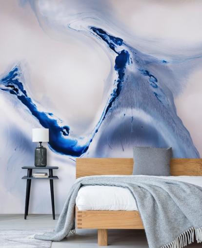 peinture murale abstraite personnalisable bleue et blanche appelée Gentle Flow de Petra Meikle de Vlas