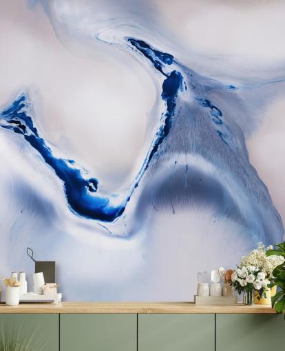 murale astratto personalizzabile blu e bianco chiamato Gentle Flow di Petra Meikle de Vlas murale astratto personalizzabile blu e bianco chiamato Gentle Flow di Petra Meikle de Vlas