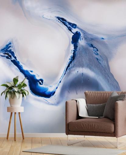 mural abstracto personalizable en blanco y azul llamado Gentle Flow de Petra Meikle de Vlas