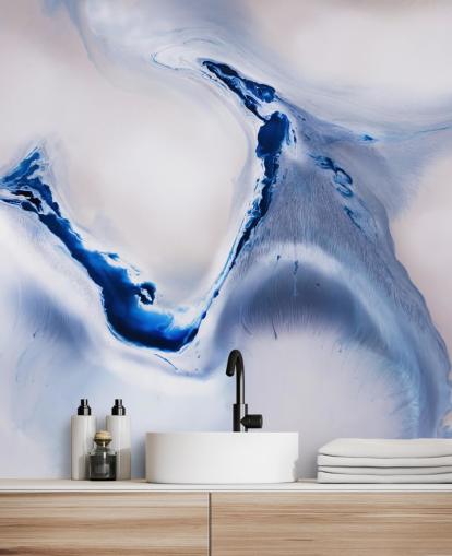 mural abstrato personalizável em azul e branco chamado Gentle Flow de Petra Meikle de Vlas mural abstrato personalizável em azul e branco chamado Gentle Flow de Petra Meikle de Vlas
