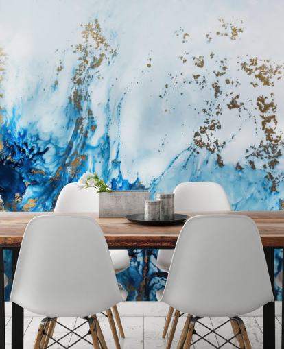 mural abstracto personalizable azul y dorado llamado Gently Drifting para dormitorios, salas de estar y baños