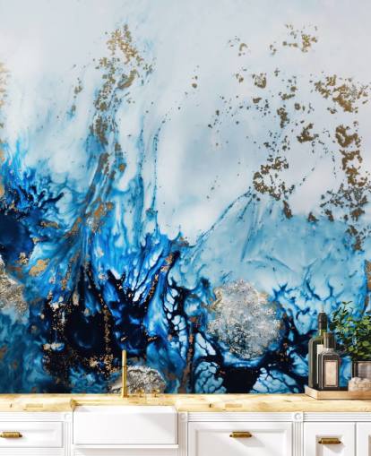 blauwe en gouden aanpasbare abstracte muurschildering genaamd Gently Drifting voor slaapkamers, woonkamers en badkamers blauwe en gouden aanpasbare abstracte muurschildering genaamd Gently Drifting voor slaapkamers, woonkamers en badkamers
