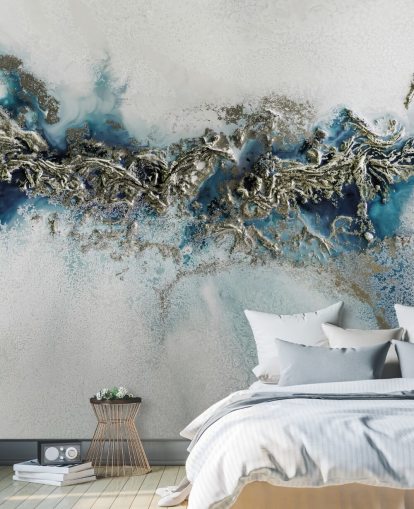 witte, blauwe en gouden aanpasbare abstracte muurschildering genaamd Gilded Weave van Petra Meikle de Vlas