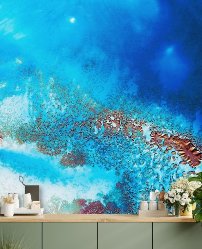 murale blu personalizzabile astratto sull'oceano chiamato Into the Blue di Petra Meikle de Vlas per bagni e camere da letto murale blu personalizzabile astratto sull'oceano chiamato Into the Blue di Petra Meikle de Vlas per bagni e camere da letto