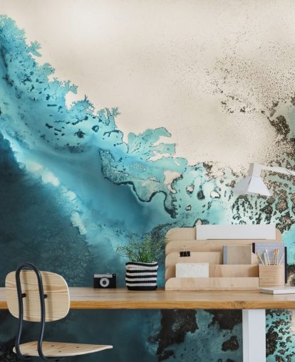 murale personalizzabile con sabbia blu e dorata chiamato Maritime Majesty di Petra Meikle de Vlas per bagni e cucine