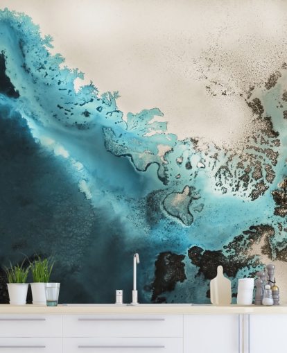 blauw en goudkleurig zand aanpasbare oceaanmuurschildering genaamd Maritime Majesty van Petra Meikle de Vlas voor badkamers en keukens blauw en goudkleurig zand aanpasbare oceaanmuurschildering genaamd Maritime Majesty van Petra Meikle de Vlas voor badkamers en keukens