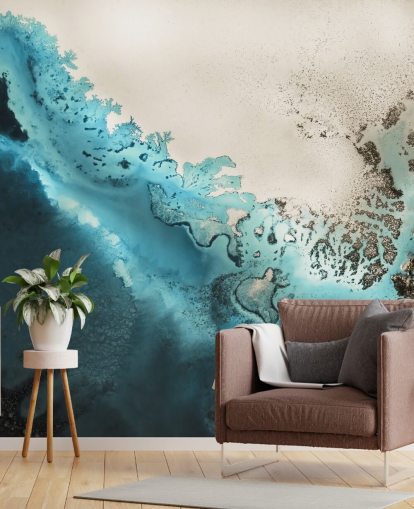 murale personalizzabile con sabbia blu e dorata chiamato Maritime Majesty di Petra Meikle de Vlas per bagni e cucine