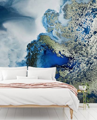 blauw, wit en goud aanpasbare abstracte muurschildering genaamd Midnight Reef van Petra Meikle de Vlas