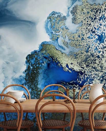 murale astratto personalizzabile blu, bianco e oro chiamato Midnight Reef di Petra Meikle de Vlas