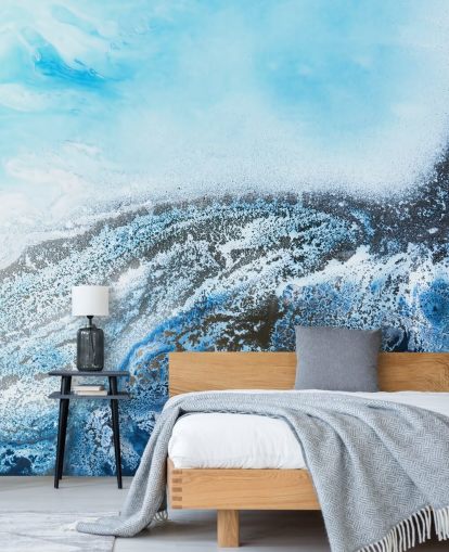 murale astratto blu personalizzabile chiamato Ocean Trance di Petra Meikle de Vlas per bagni e camere da letto
