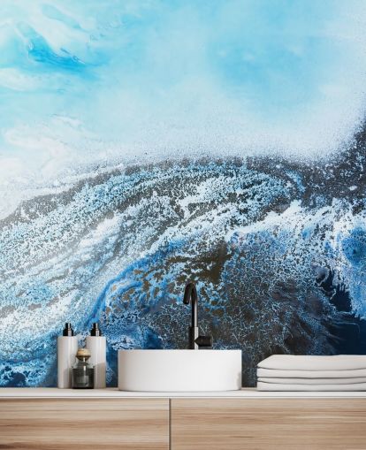 blaues personalisierbares abstraktes Wandbild namens Ocean Trance von Petra Meikle de Vlas für Badezimmer und Schlafzimmer