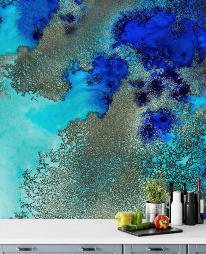 blauwe abstracte muurschildering op maat genaamd Reef Resonance van Petra Meikle de Vlas voor badkamers en slaapkamers