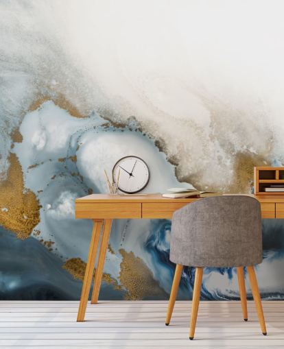 Personalisierbares abstraktes Wandbild in Weiß, Grau und Gold namens Swirl von Petra Meikle de Vlas