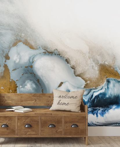 fresque murale abstraite personnalisable blanche, grise et dorée appelée Swirl de Petra Meikle de Vlas