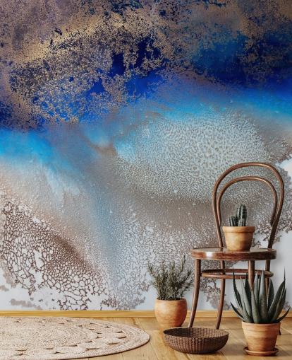 murale personalizzabile blu e oro chiamato Turning Tides di Petra Meikle de Vlas per camere da letto e bagni