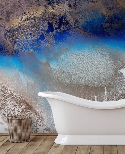 Personalisierbares blaues und goldenes Wandbild namens Turning Tides von Petra Meikle de Vlas für Schlafzimmer und Badezimmer