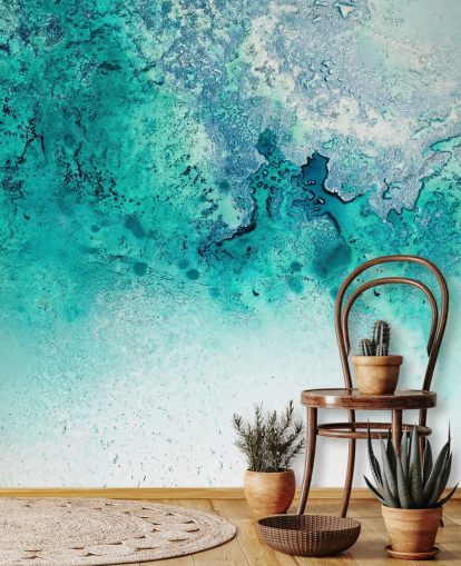 turkos anpassningsbar abstrakt havväggmålning som heter Turquoise Whispering av Petra Meikle de Vlas