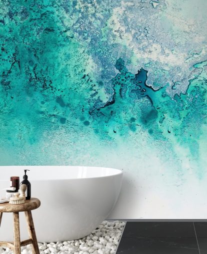 turkis tilpasselig abstrakt havvægmaleri kaldet Turquoise Whispering af Petra Meikle de Vlas