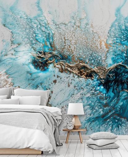 Personalisierbares Wandbild in Weiß, Blau und Gold namens Twisted von Petra Meikle de Vlas für Heimbüros, Schlafzimmer und Küchen