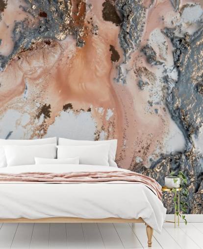 peinture murale abstraite personnalisée rose, gris et or appelée Unearthing par Petra Meikle de Vlas pour les chambres et les salons