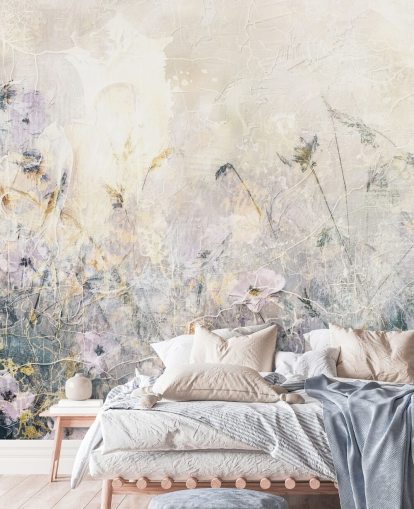 colorido mural de papel pintado floral vintage personalizable llamado Distressed Floral Meadow de Rafal Kulik