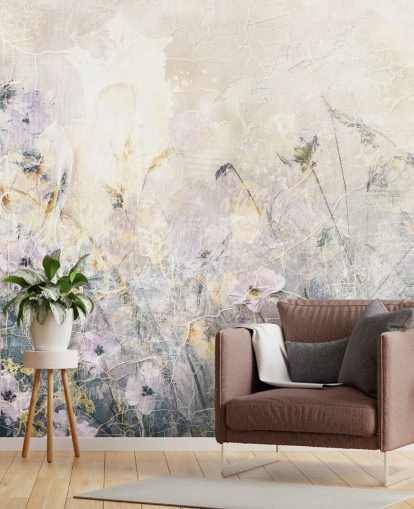 farverigt tilpassbart vintage blomstertapet vægmaleri kaldet Distressed Floral Meadow af Rafal Kulik