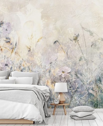 kleurrijke aanpasbare vintage bloemenbehangmuurschildering genaamd Distressed Floral Meadow van Rafal Kulik kleurrijke aanpasbare vintage bloemenbehangmuurschildering genaamd Distressed Floral Meadow van Rafal Kulik