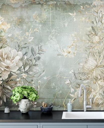 op maat gemaakte bloemenmuurschildering in vintage stijl genaamd Distressed Garden Flowers van Rafal Kulik voor slaapkamers en woonkamers op maat gemaakte bloemenmuurschildering in vintage stijl genaamd Distressed Garden Flowers van Rafal Kulik voor slaapkamers en woonkamers