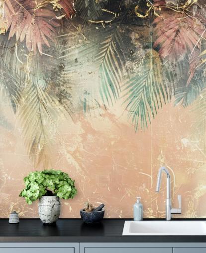 roze en groene muurschildering op maat genaamd Distressed Jungle Leaves II van Rafal Kulik