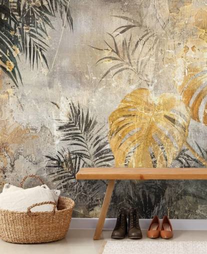 mural de pared verde, dorado y gris de la jungla llamado Distressed Jungle Leaves IV de Rafal Kulik