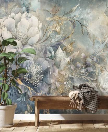 blåt og hvidt tilpassbart blomstertapet kaldet Distressed Large Florals af Rafal Kulik blåt og hvidt tilpassbart blomstertapet kaldet Distressed Large Florals af Rafal Kulik