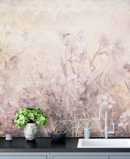 lilla tilpasselig blomstervægmaleri kaldet Distressed Lilac Florals af Rafal Kulik lilla tilpasselig blomstervægmaleri kaldet Distressed Lilac Florals af Rafal Kulik