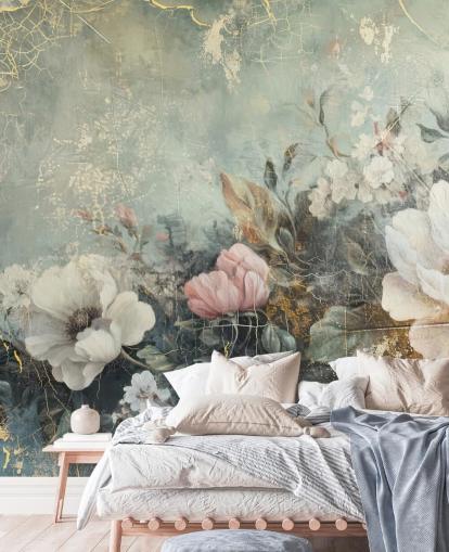 mural de pared floral grande azul claro llamado Distressed Vintage Florals de Rafal Kulik para dormitorios y salones