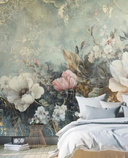 lyseblå stort blomstervægmaleri kaldet Distressed Vintage Florals af Rafal Kulik til soveværelser og lounger