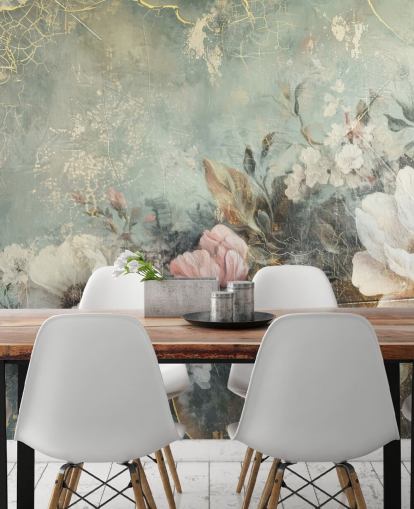 hellblaues großes florales Wandbild namens Distressed Vintage Florals von Rafal Kulik für Schlafzimmer und Lounges