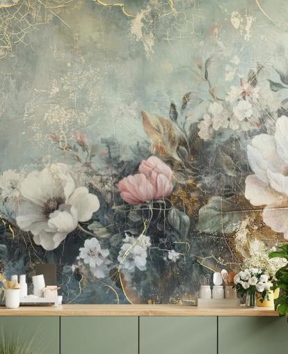 grande fresque murale florale bleu clair appelée Distressed Vintage Florals de Rafal Kulik pour les chambres et les salons