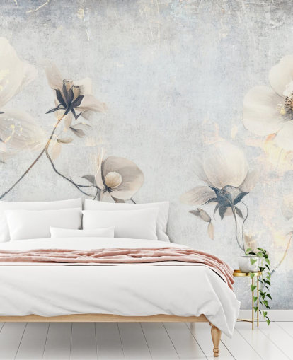 witte aanpasbare vintage behangmuurschildering genaamd Distressed White Florals van Rafal Kulik voor slaapkamers en lounges