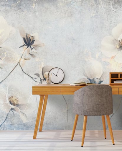 mural de papel pintado vintage blanco personalizable llamado Distressed White Florals de Rafal Kulik para dormitorios y salones