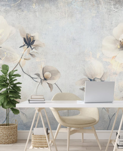 papier peint mural vintage blanc personnalisable appelé Distressed White Florals par Rafal Kulik pour les chambres et les salons