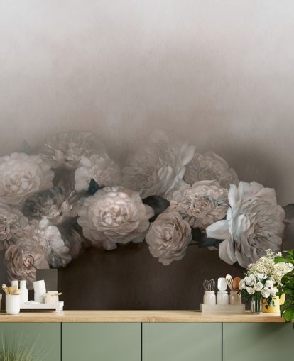 mural de pared floral marrón llamado Amoura II de Loris Drago para dormitorios y salas de estar