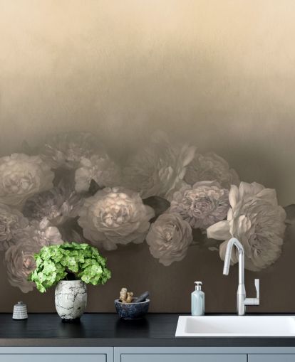 murale da parete giallo vintage personalizzabile chiamato Amoura III di Loris Drago per camere da letto