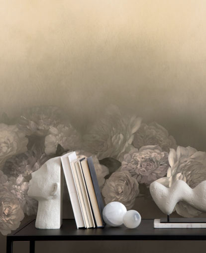 gelbes personalisierbares Vintage-Wandbild namens Amoura III von Loris Drago für Schlafzimmer