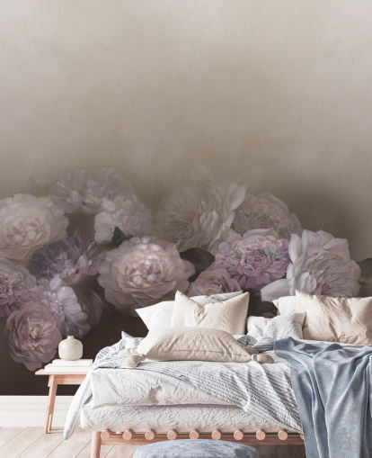 mural floral marrón llamado Amoura IV de Loris Drago para dormitorios y salas de estar