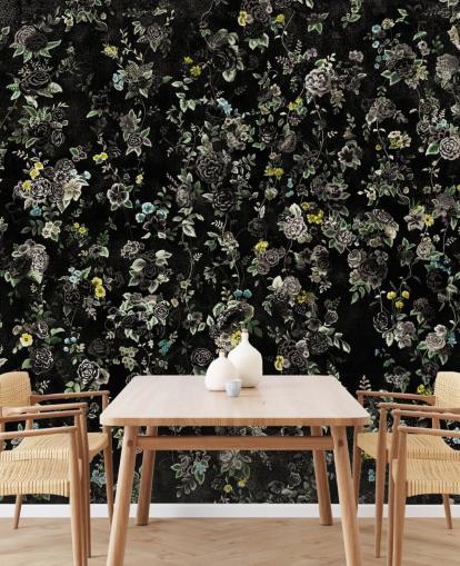 mørkt tilpasset vintage blomstermaleri kalt Aureline IV av Loris Drago for soverom og ganger