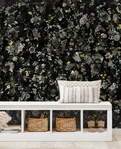 mural floral vintage oscuro personalizado llamado Aureline IV de Loris Drago para dormitorios y pasillos